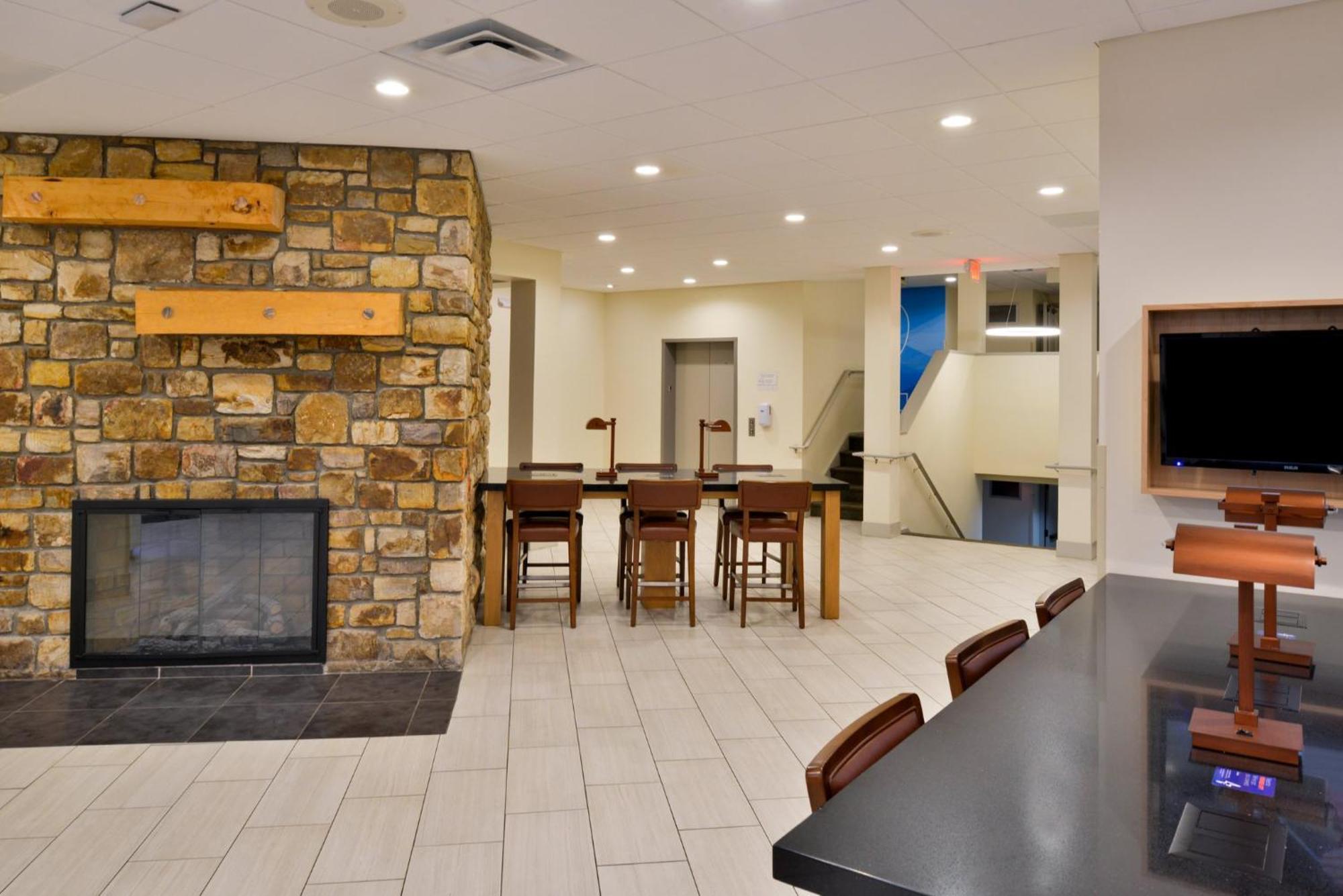 Holiday Inn Express Blowing Rock South By Ihg Esterno foto