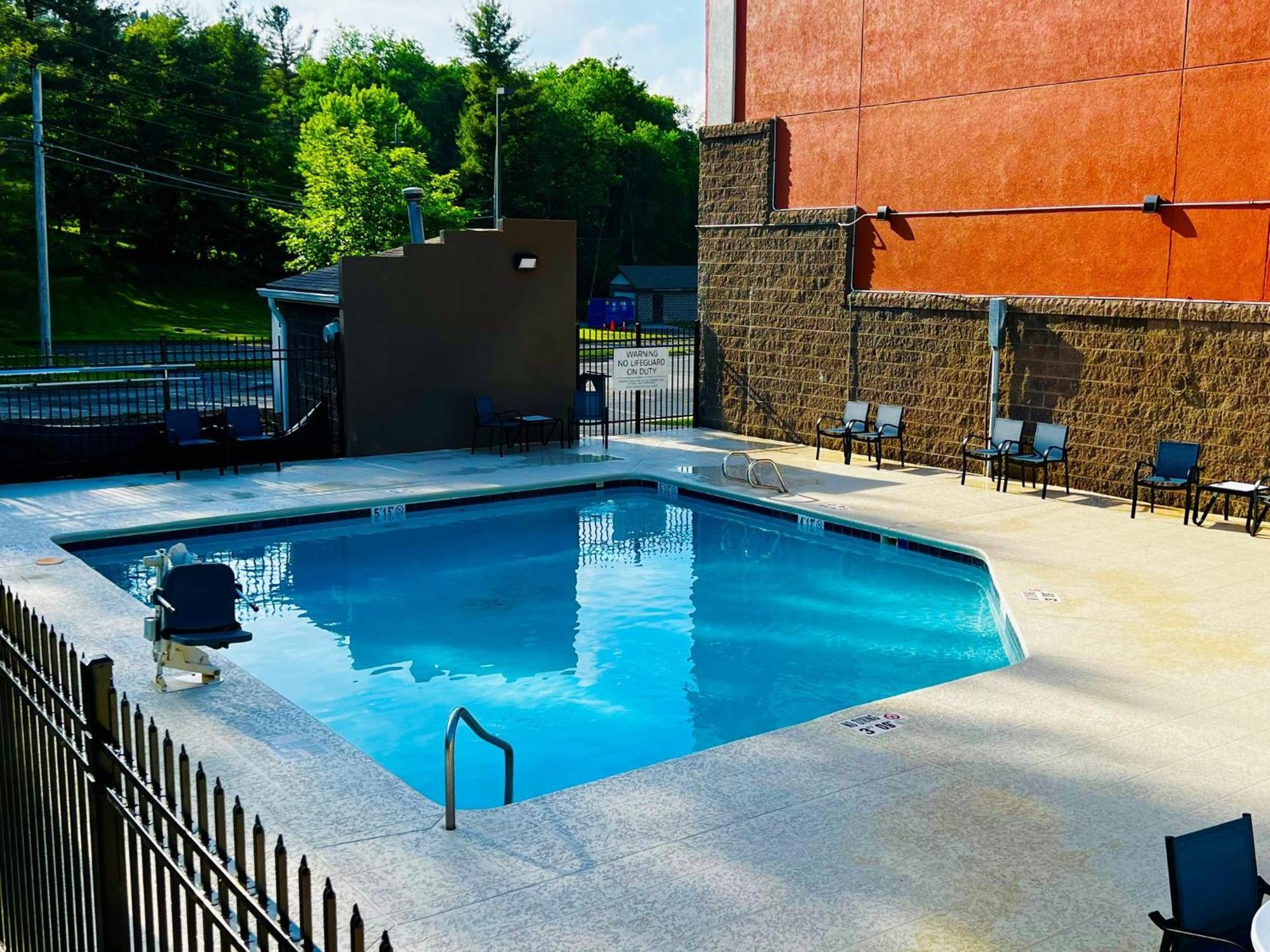 Holiday Inn Express Blowing Rock South By Ihg Esterno foto